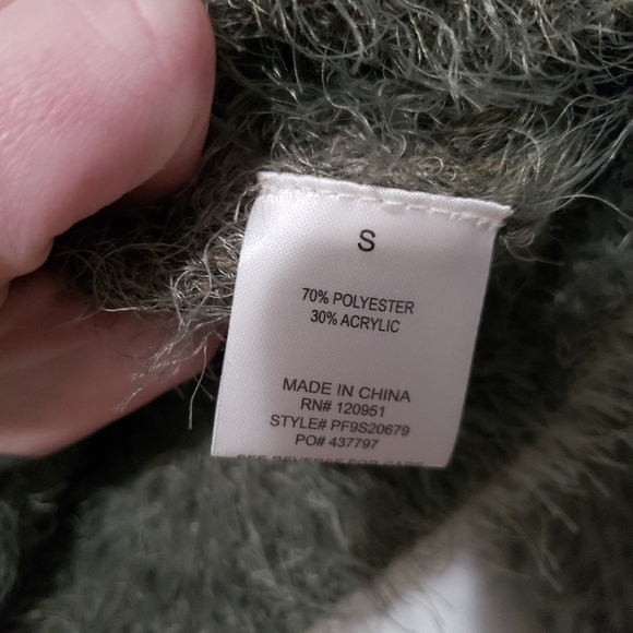 Pink Rose Fuzzy Sweater - Picture 3 of 6